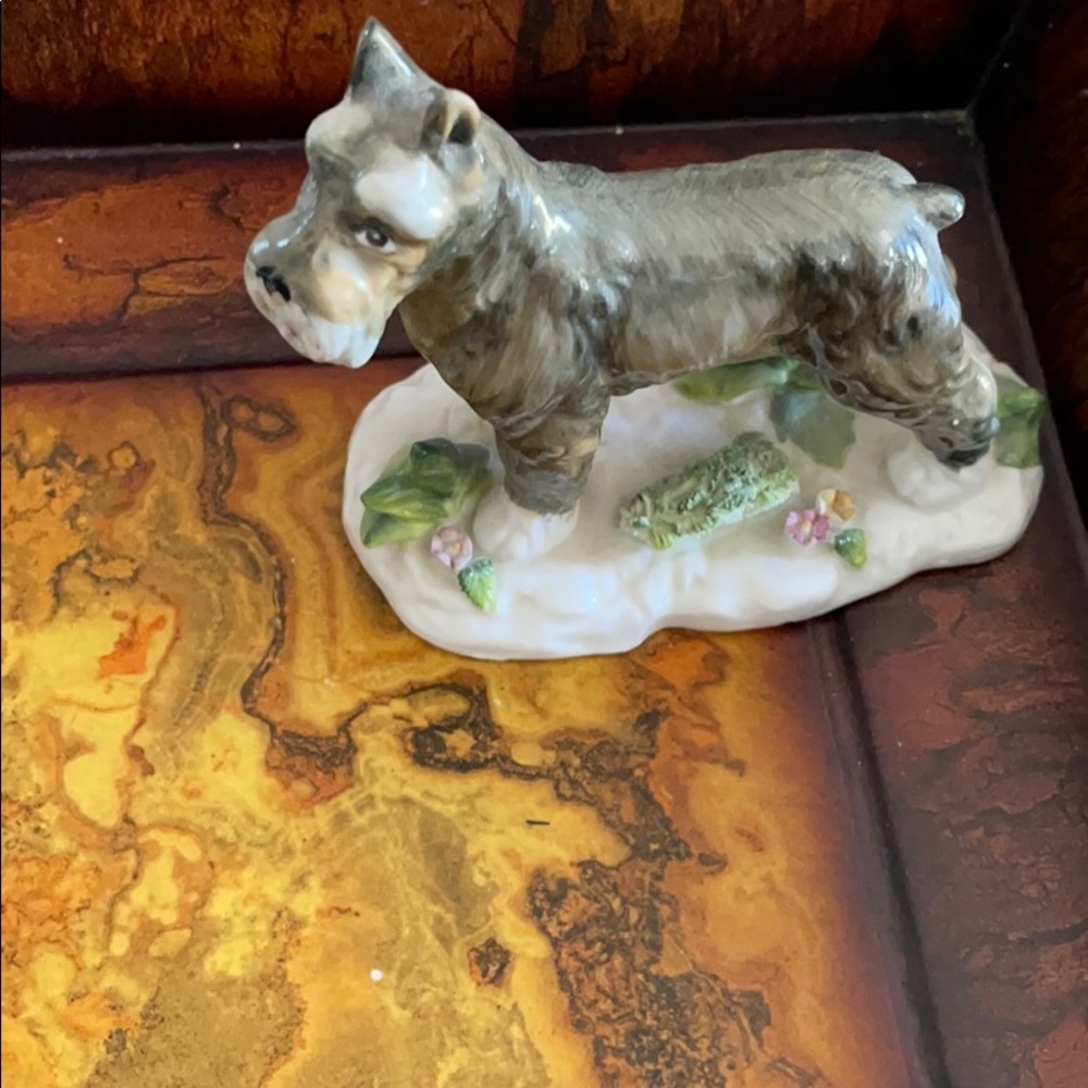 Vintage dog statuette 🐶